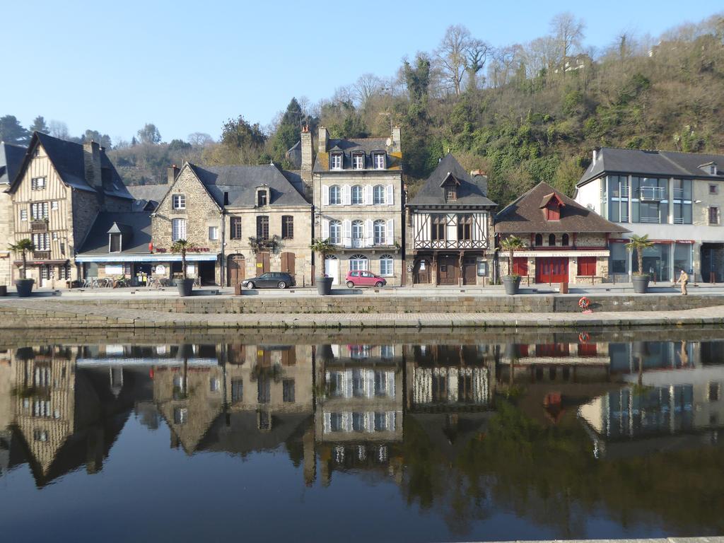 Appartement Des Remparts Dinan Exterior foto